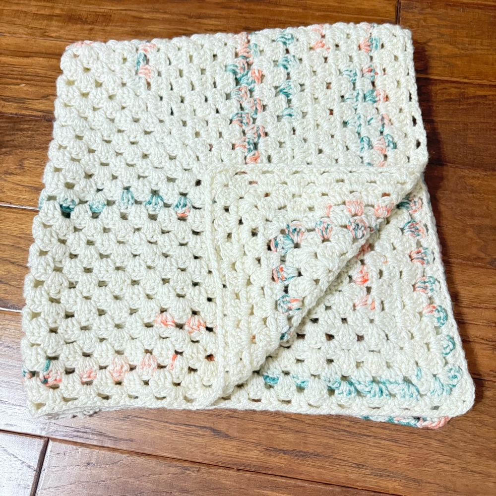 VTG Handmade‎ Crochet Baby Blanket Cream Pastel Peach Teal Granny Square 32x36